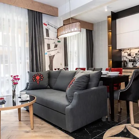 Czerwona Izba & Apartment