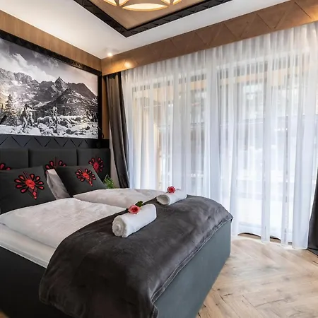 Czerwona Izba & Apartment