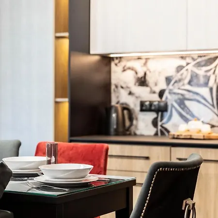 Czerwona Izba & Apartment